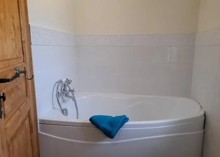 Très Jolie Hébergement de vacances Bernay-Saint-Martin